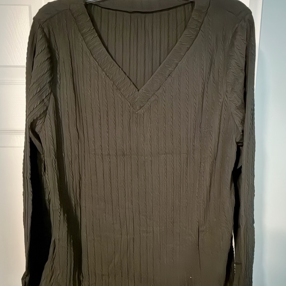 Cicy Bell V-Neck Long Sleeve Sweater